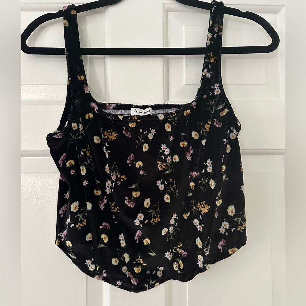Floral velvet top